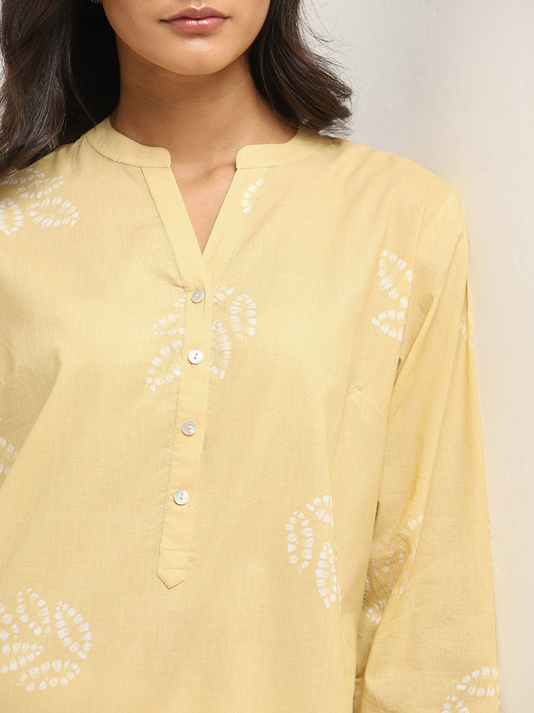 A-Line Pattern Kurti With Print & Buttons - Urbanchic Online Fashion Store